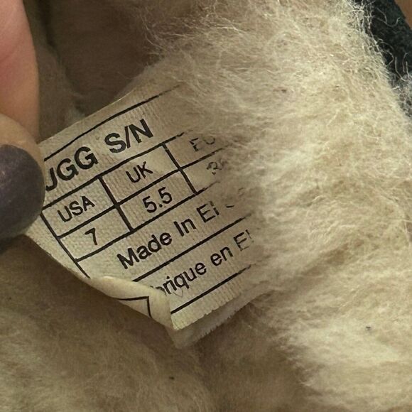 UGG Ansley black suede fur slippers slides slip on shoes sneakers women's 7 - Picture 3 of 8